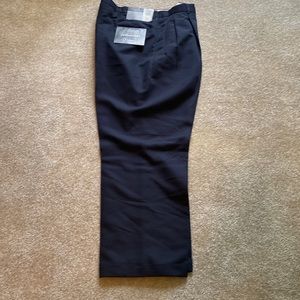 Mens Haggar navy pleated cuffed pants 40x29